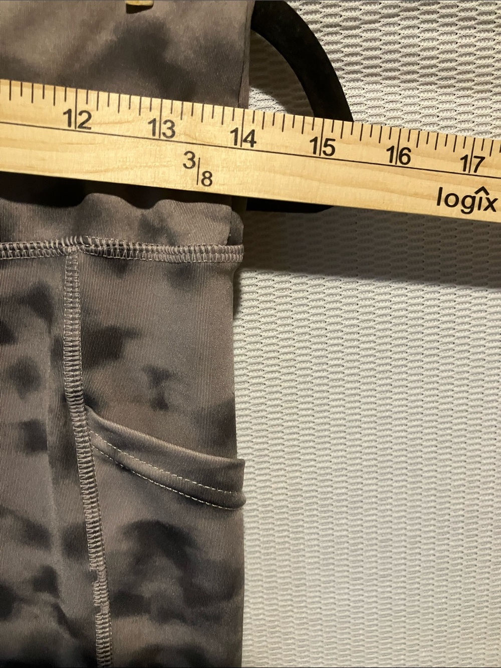 High-Rise Gray Tie-Dye Bike Shorts with Side Pockets - Picture 4 of 9